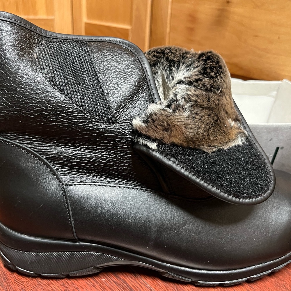 “Clinic Extra” Ankle Boots….made in Canada🇨🇦